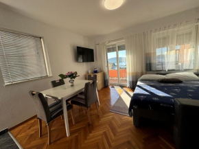 One Bedroom Apartment No1 in Pirovac